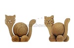rolbeestje Kat, met houten bol